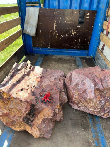 Ландшафтные глыбы красно-фиолетовые 200-1000 килограмм купить в Нягани