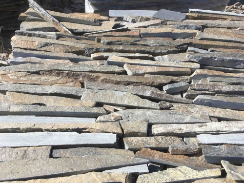 Горбушка златолит мультиколор для облицовки купить в Нягани