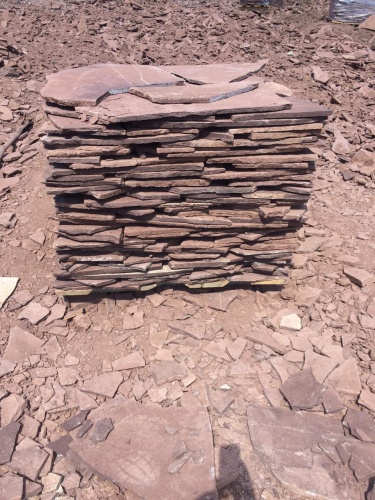 Плитняк лемезит бордовый для цоколя 1,5-2 см купить в Нягани