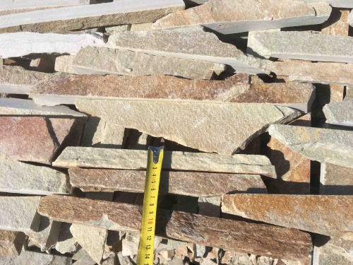 Горбушка златолит золотистый для облицовки купить в Нягани