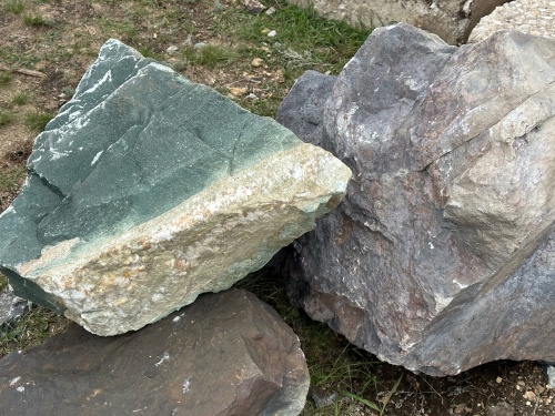 Камни для ландшафтного дизайна зелёные 10-60 килограмм купить в Нягани