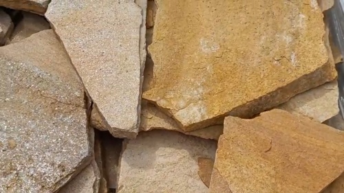 Плитняк златолит жёлтый для цоколя купить в Нягани