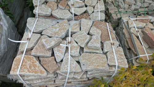 Гранитный плитняк галтованный для парковки купить в Нягани