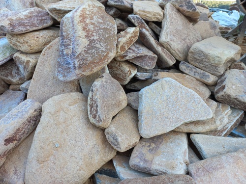 Златолит жёлтый, жёлто-зелёный глыбки и валуны для ланшафтного дизайна купить в Нягани