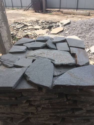 Златолит серебристый галтованный для лестниц купить в Нягани